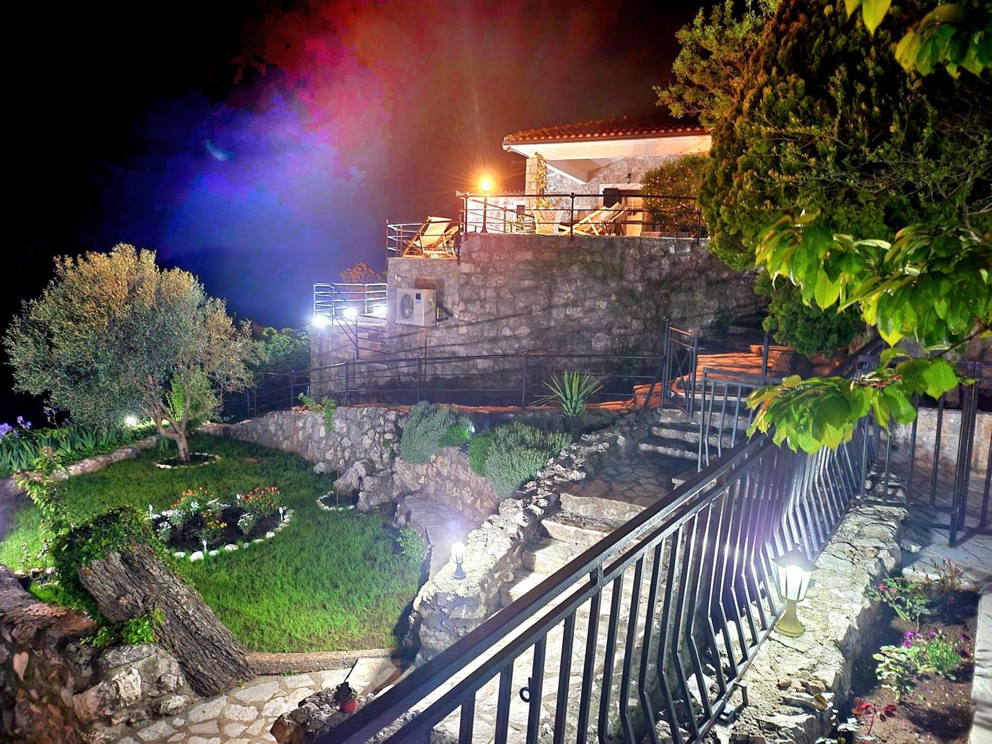 Nera Villa